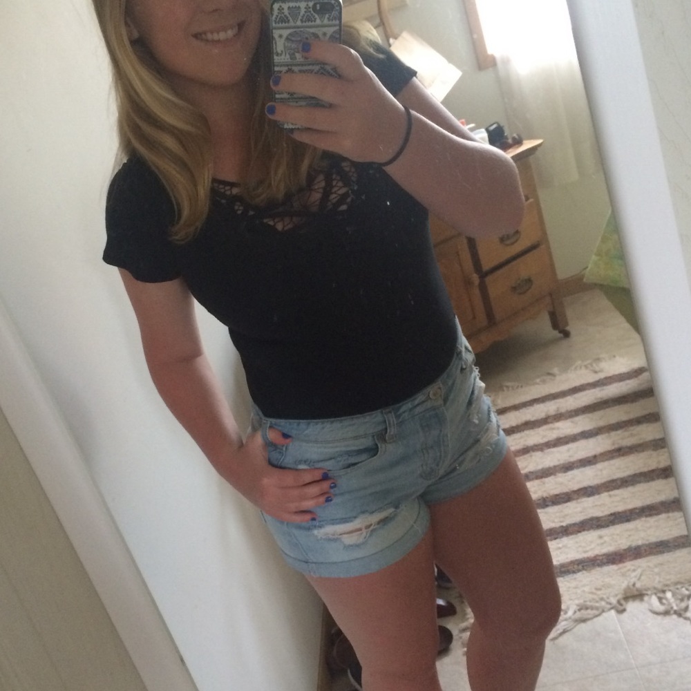 Mid-rise ripped jean shorts